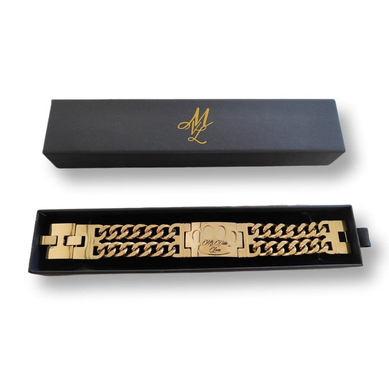 Bracelet MVL doré dans le coffret cadeau MVL noir ouvert avec monogramme ML doré