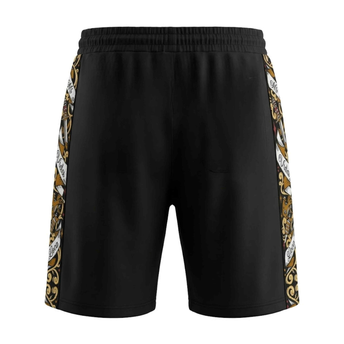 Retro degli shorts Savage ornate neri con bande laterali decorate su sfondo bianco