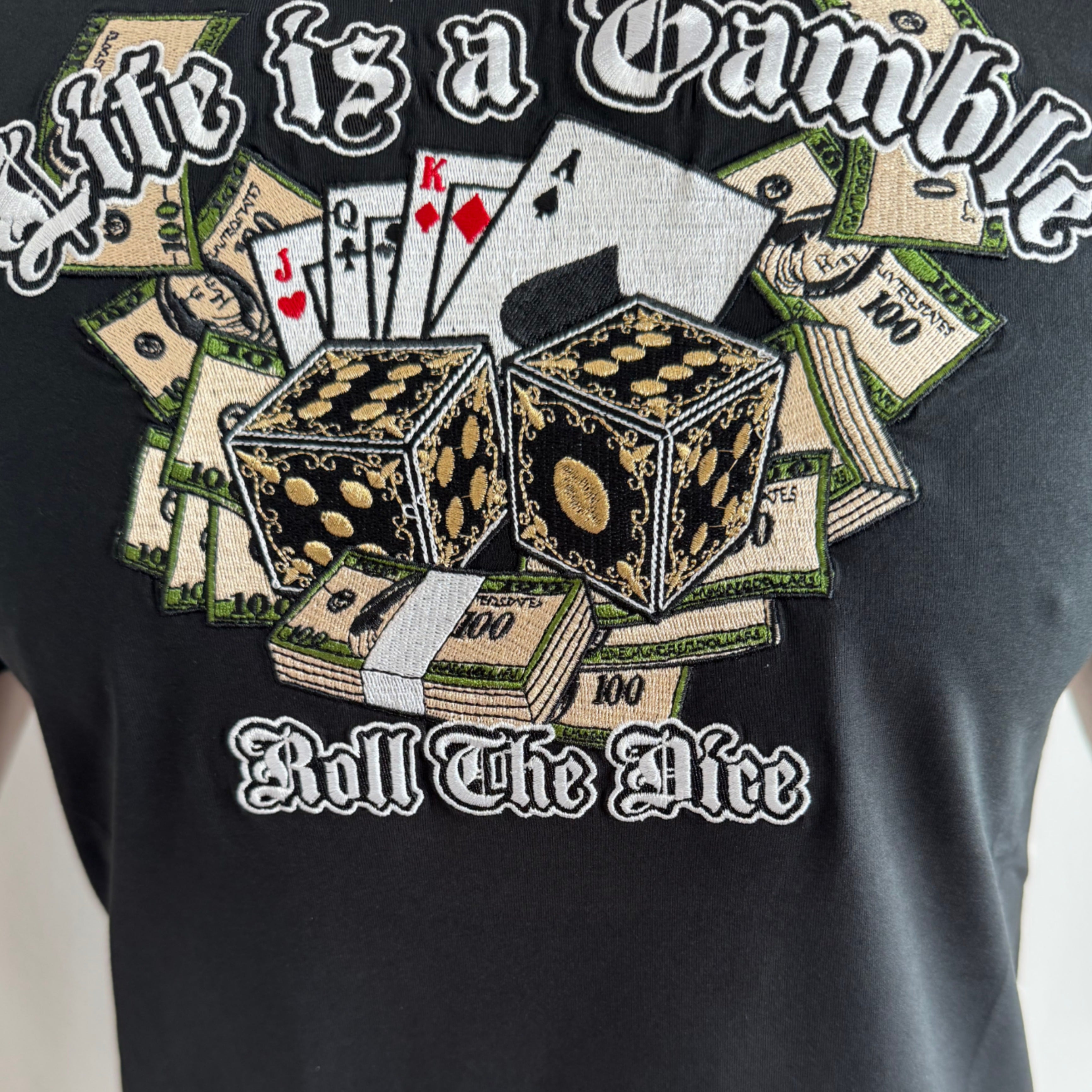 T-shirt MVL Life is a gamble ricamata - nera