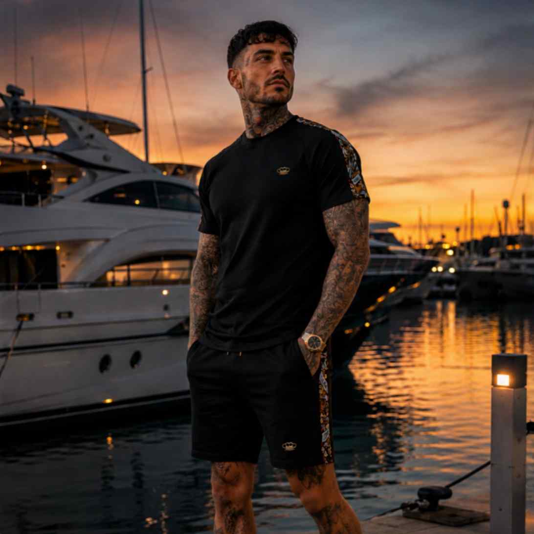 Pantaloncini da jogging decorati Savage - neri