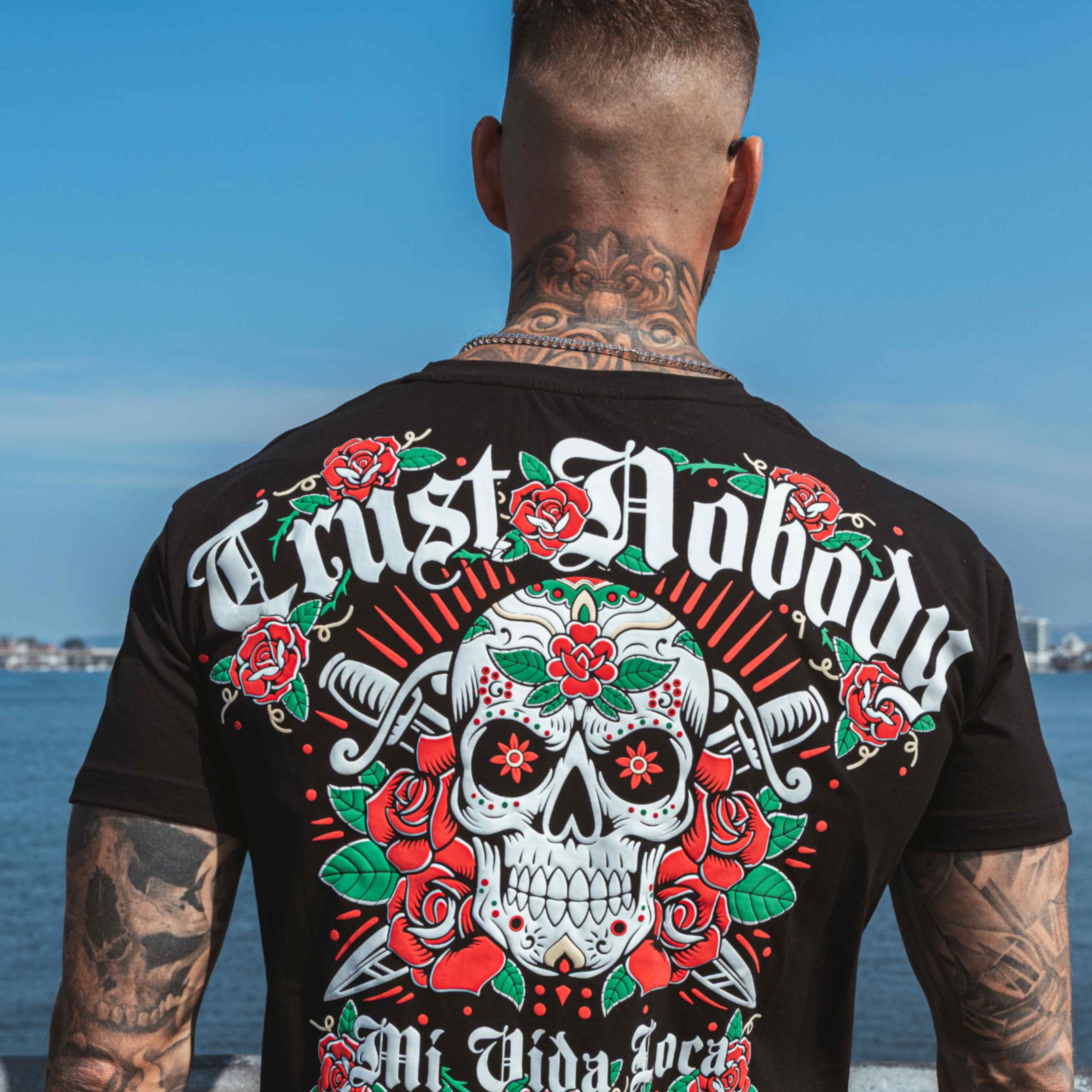 Maglietta MVL "Trust nobody flower skull"