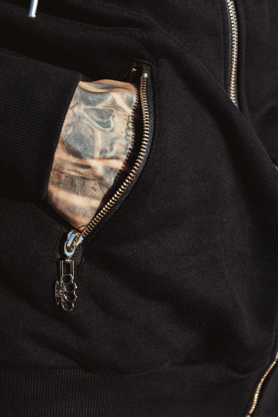 Sudadera con capucha MVL «Dark AK King»